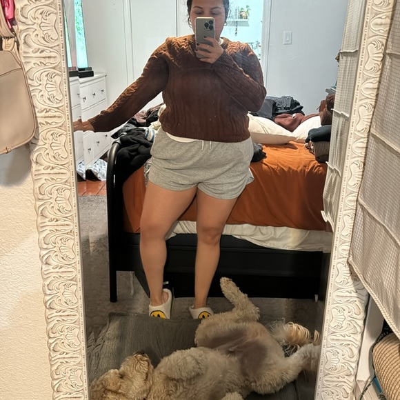 Sweater - Picture 4 of 4